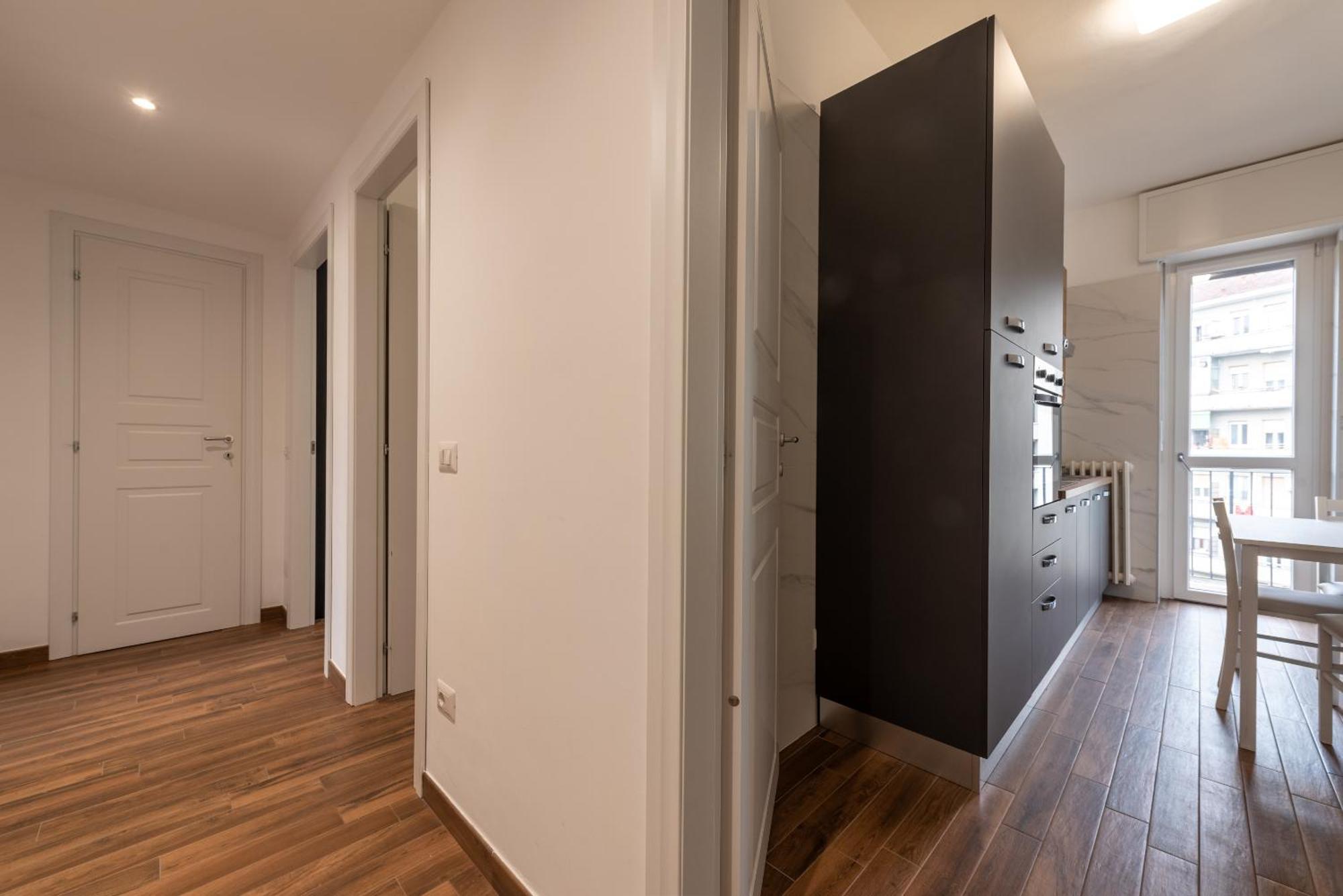 Guest Planet - Bicocca Suites Milano Milão Exterior foto